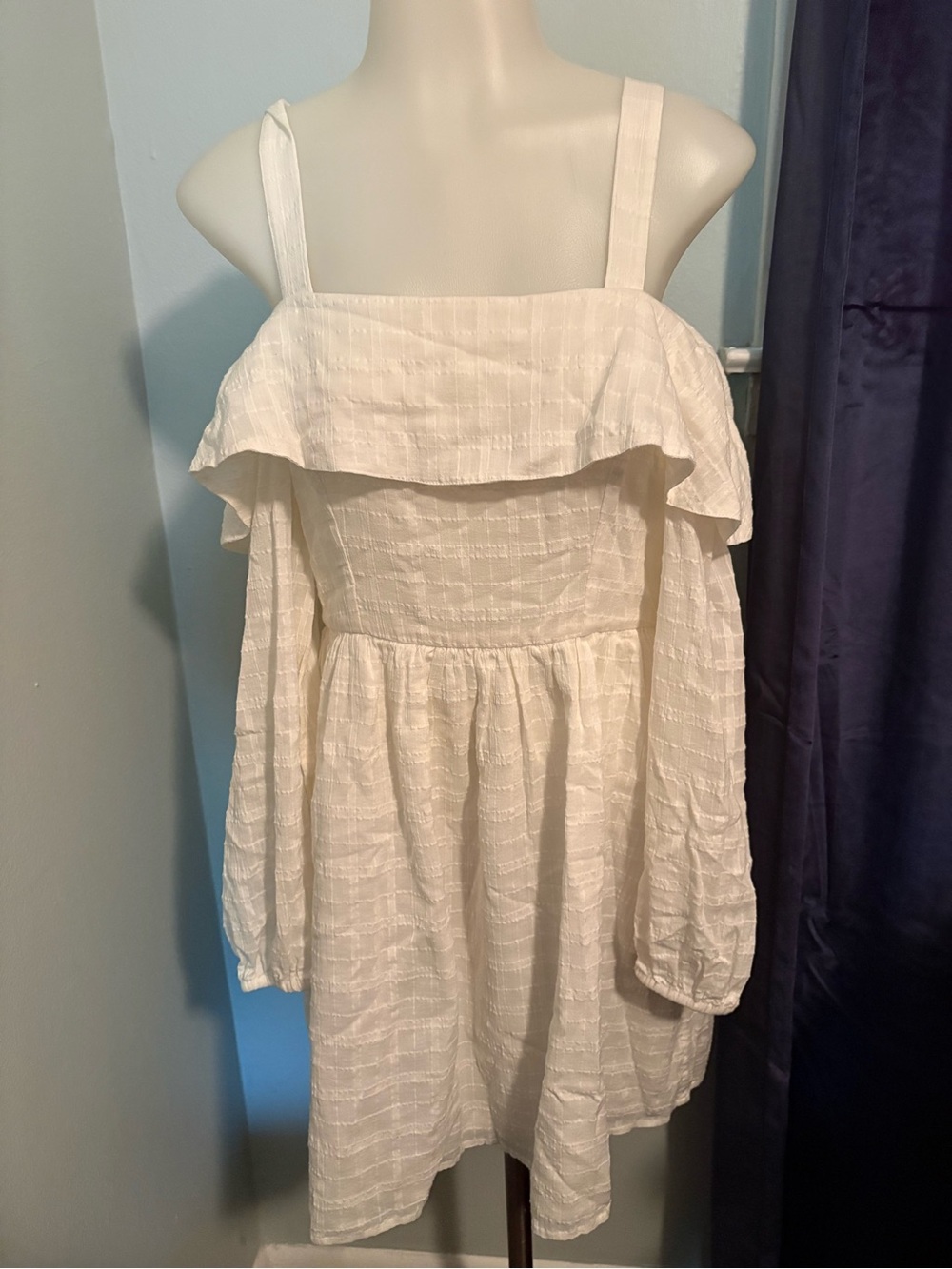 VENUS White Off-the-Shoulder Ruffle Long-Sleeve Dress